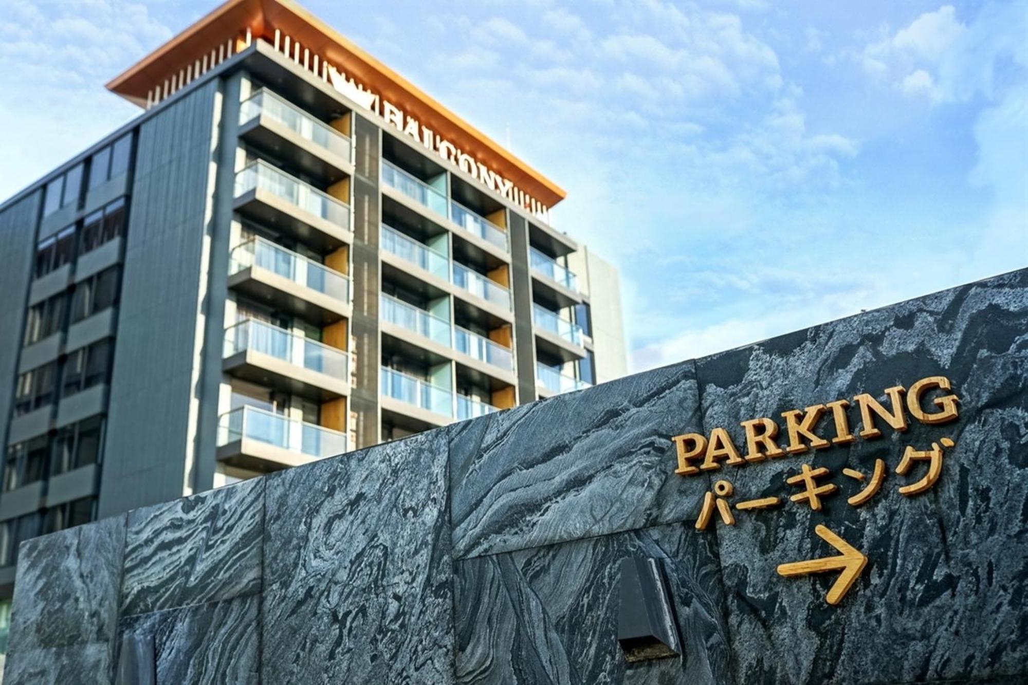 Balcony Seaside Sriracha Hotel & Serviced Apartments Si Racha Exterior photo