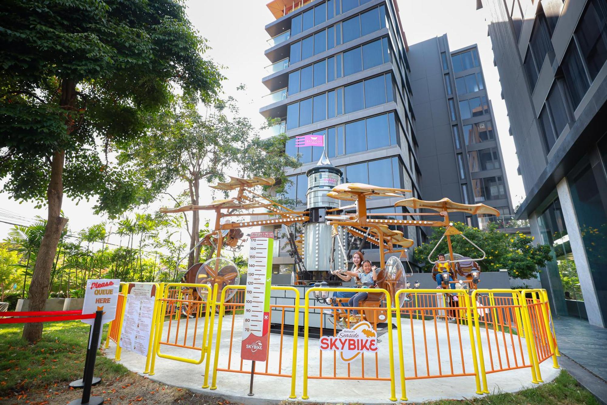 Balcony Seaside Sriracha Hotel & Serviced Apartments Si Racha Exterior photo