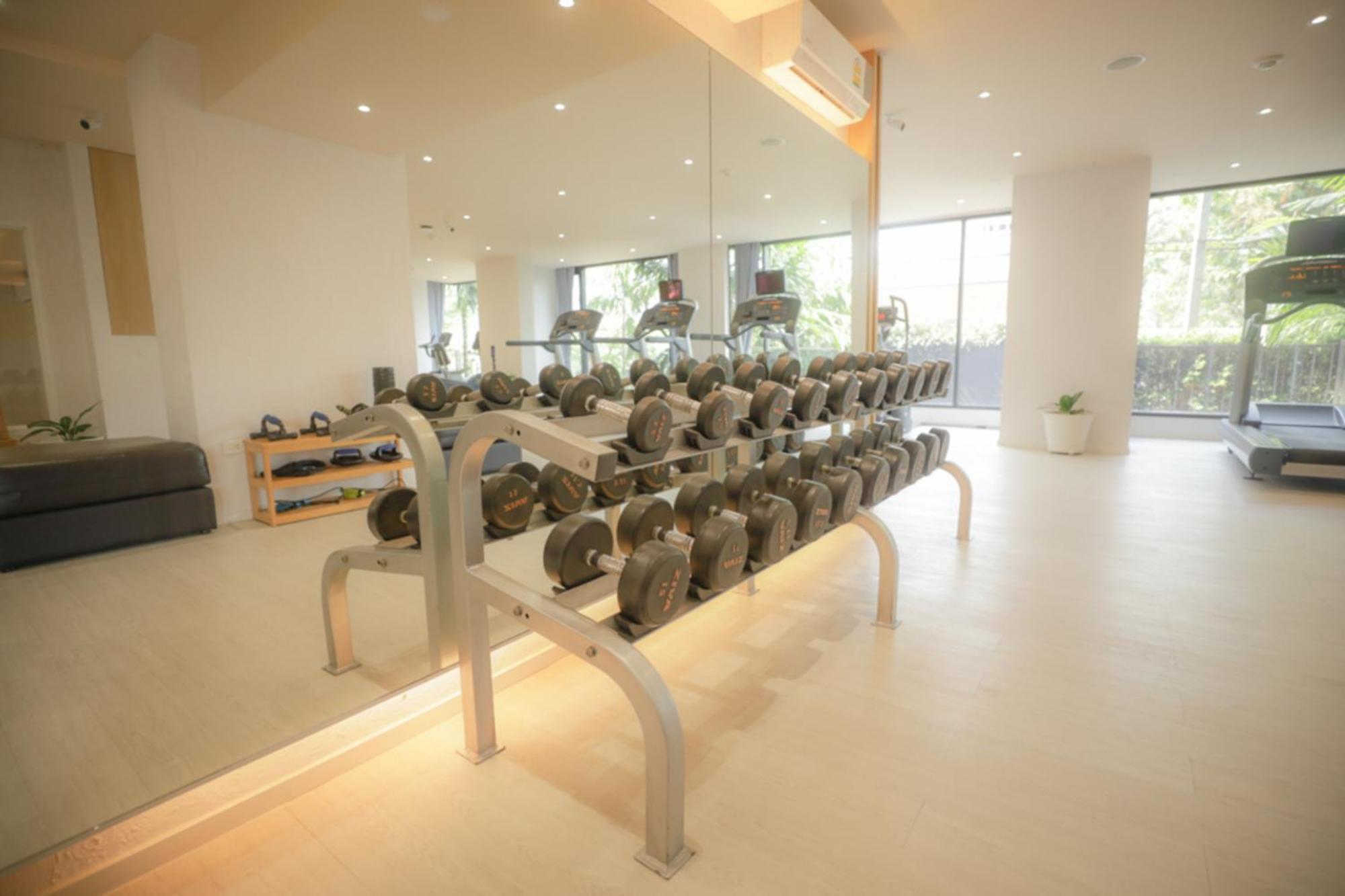 Balcony Seaside Sriracha Hotel & Serviced Apartments Si Racha Exterior photo